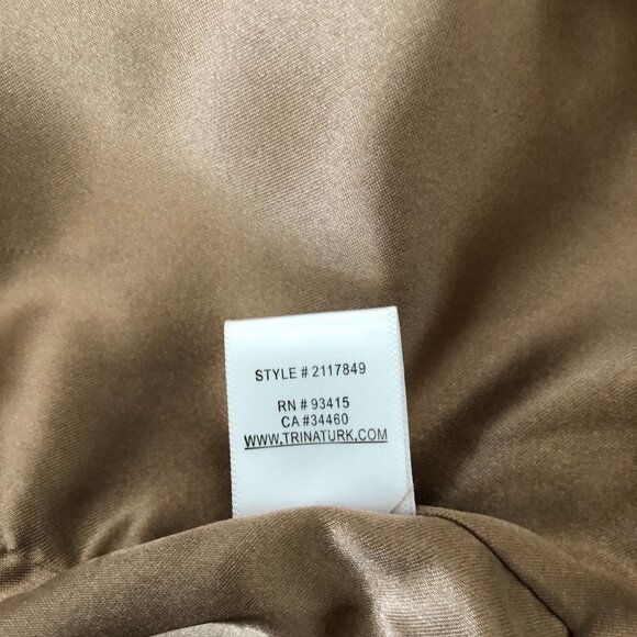 Trina Turk Women’s Faux Fur Coat Size M Medium Outdoor Winter Being Tan Brown - Picture 7 of 11